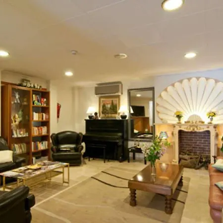 Hotel Medium Claramar