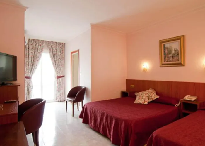 Hotel Medium Claramar