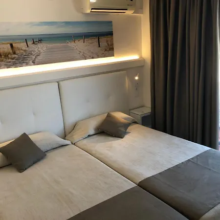 Claramar Hotel