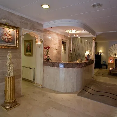 Medium Claramar מלון 3*