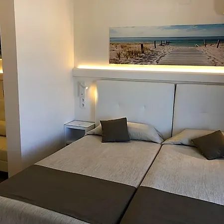 Medium Claramar Hotel 3*