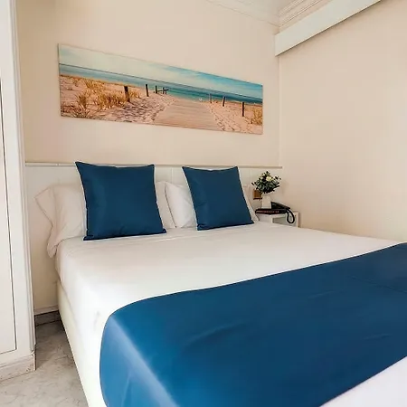 Medium Claramar Hotel