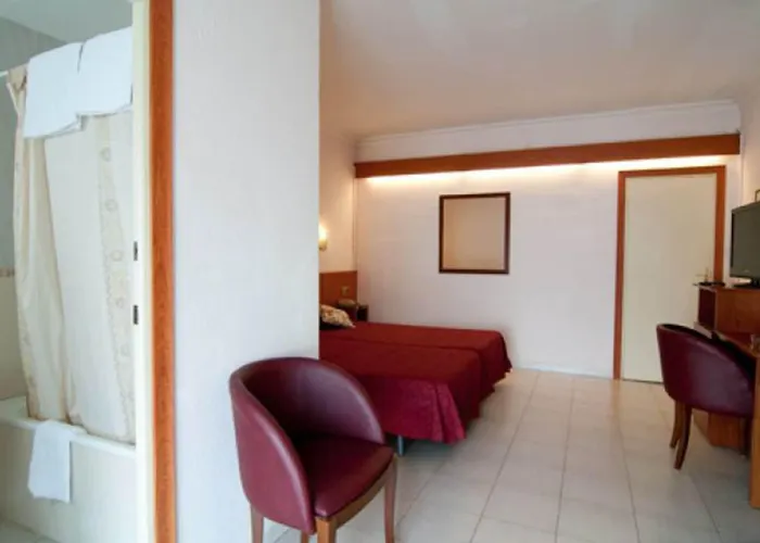 Medium Claramar 3*
